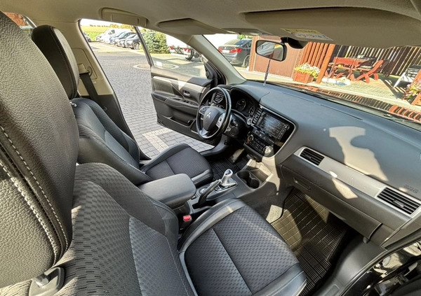 Mitsubishi Outlander cena 49990 przebieg: 285000, rok produkcji 2014 z Kisielice małe 631